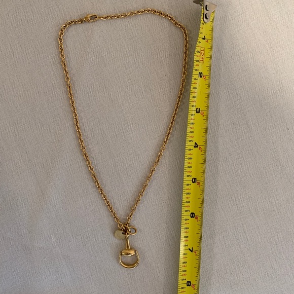GUCCI Horsebit Pendant Necklace - Picture 4 of 8